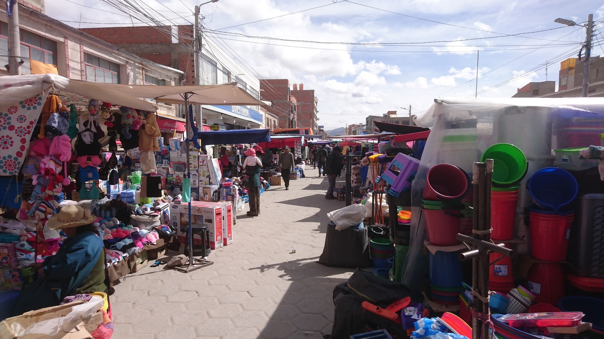 チリ ボリビア 旅行 ウユニ 街歩き 蚤の市